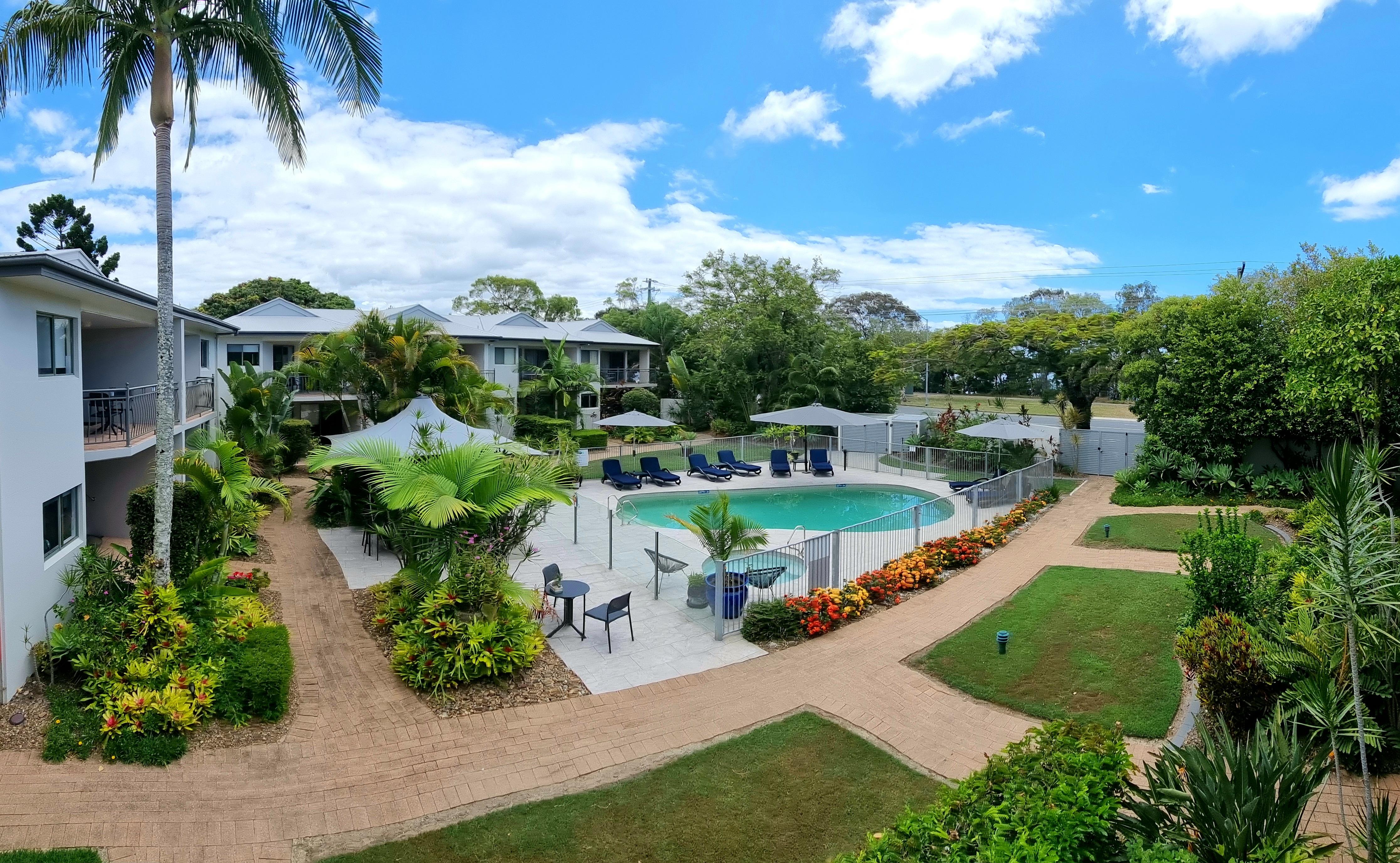 Noosa River Retreat Holiday Apartments Нусавиль Экстерьер фото