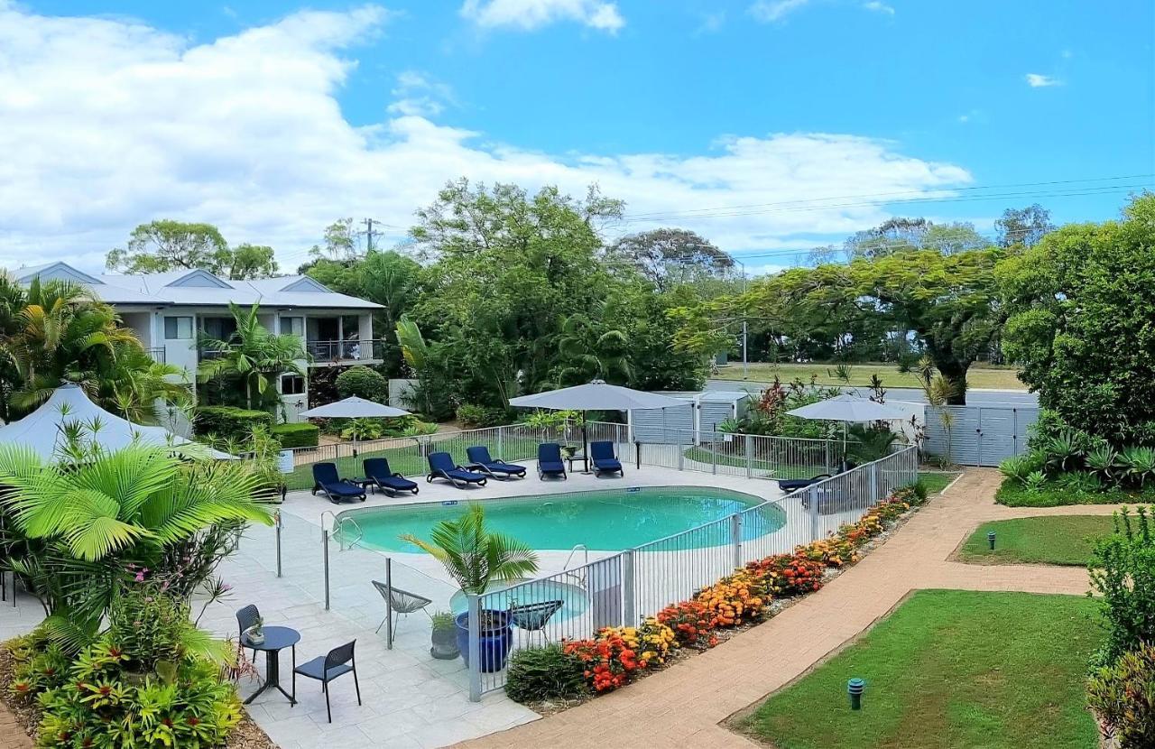 Noosa River Retreat Holiday Apartments Нусавиль Экстерьер фото