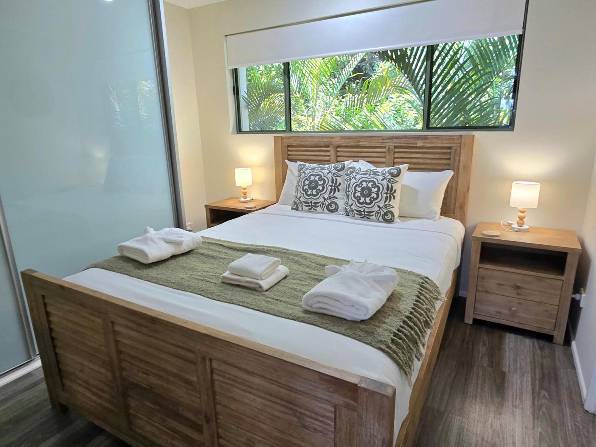 Noosa River Retreat Holiday Apartments Нусавиль Экстерьер фото